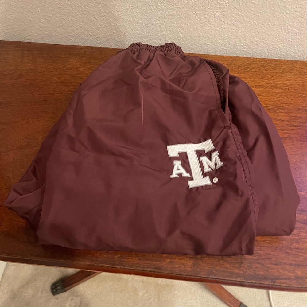 𝅺MEN’S  Texas A&M windbreaker pants